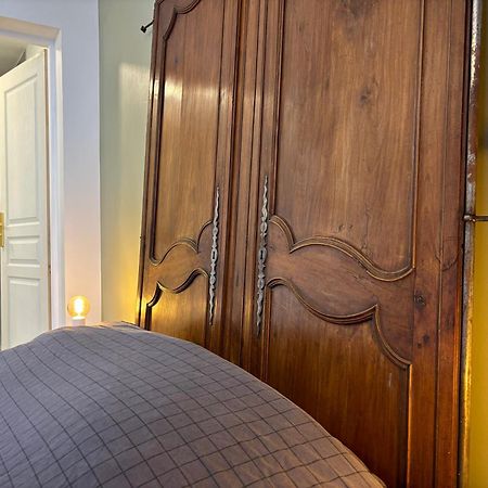 Maison A La Guitarde - Hotel Particulier Hippolyte Châteauroux المظهر الخارجي الصورة