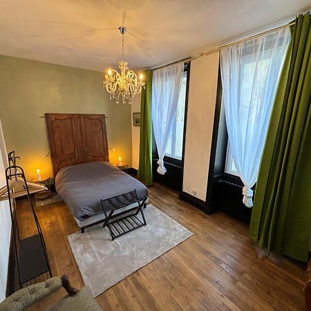 Maison A La Guitarde - Hotel Particulier Hippolyte Châteauroux المظهر الخارجي الصورة