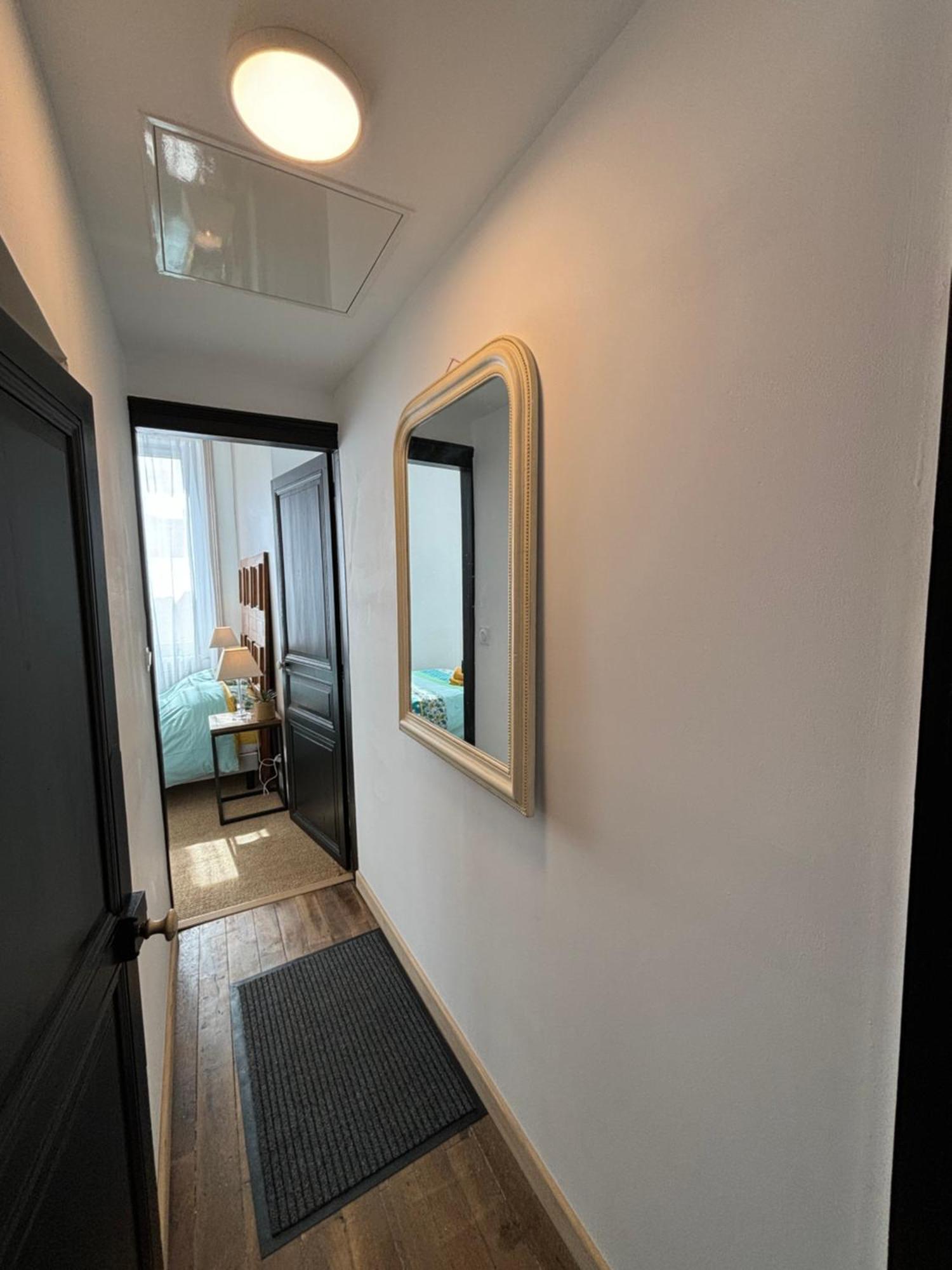 Maison A La Guitarde - Hotel Particulier Hippolyte Châteauroux المظهر الخارجي الصورة