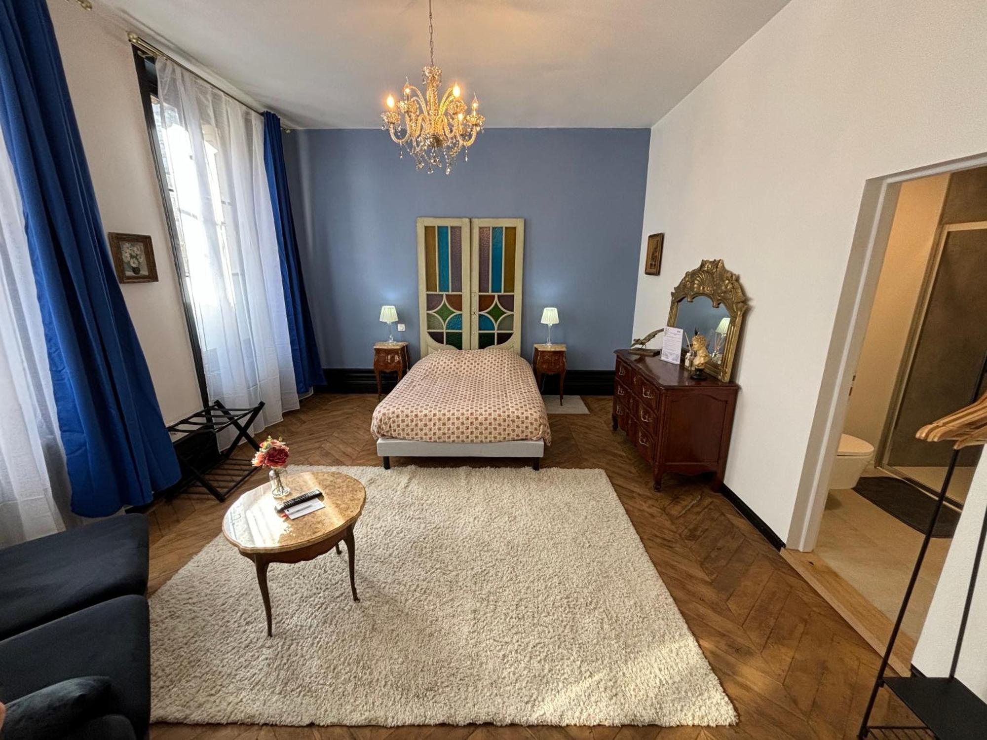 Maison A La Guitarde - Hotel Particulier Hippolyte Châteauroux المظهر الخارجي الصورة